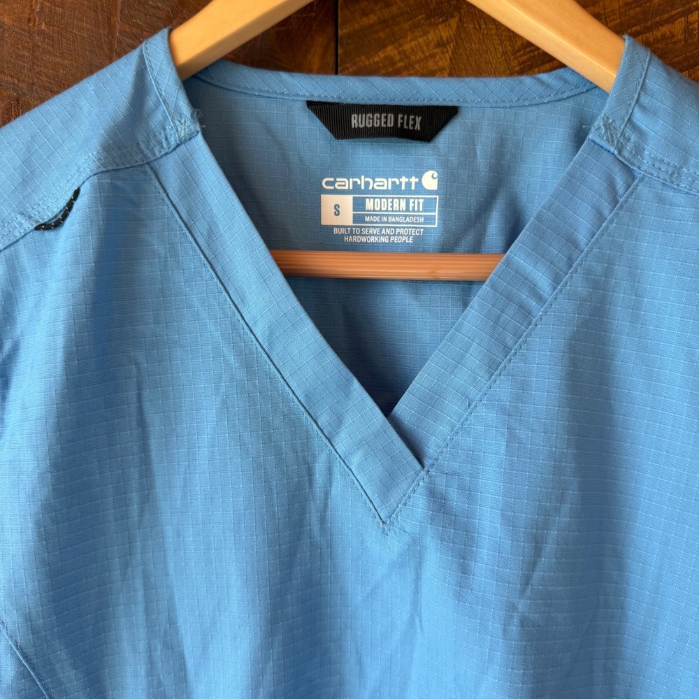 Carhartt Scrub Top Womens S Light Blue Rugged Flex V-Neck Ripstop Pockets C12118 - Picture 2 of 6